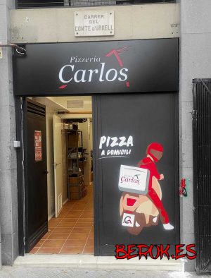 pintura mural motorista pizzero pizzeria Carlos